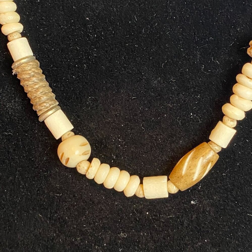 17" Necklace Shell Beads Vintage Jewelry